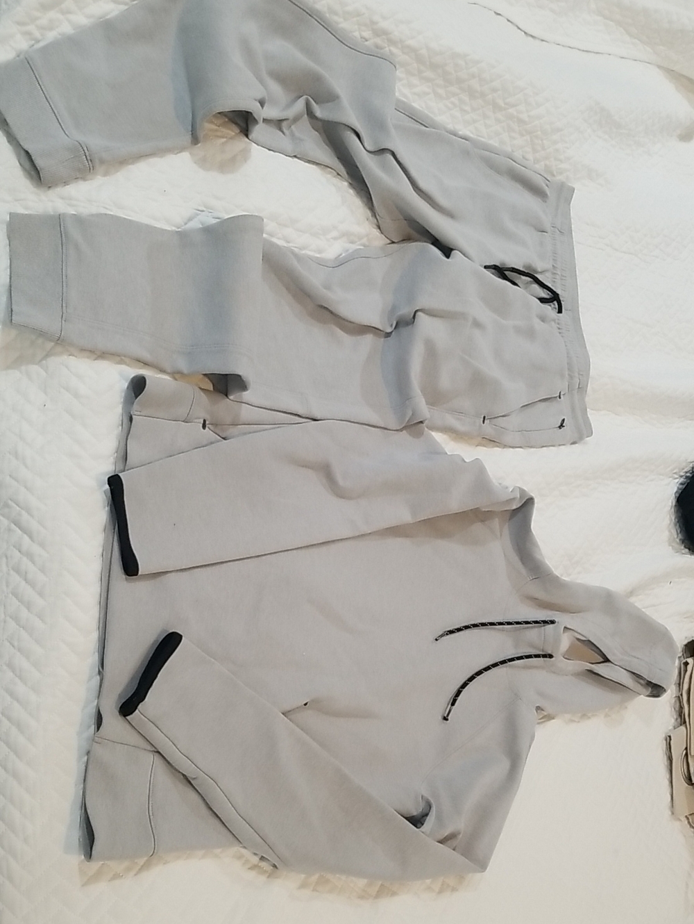 Old Navy Light Gray Hoodie and Sweatpants Set